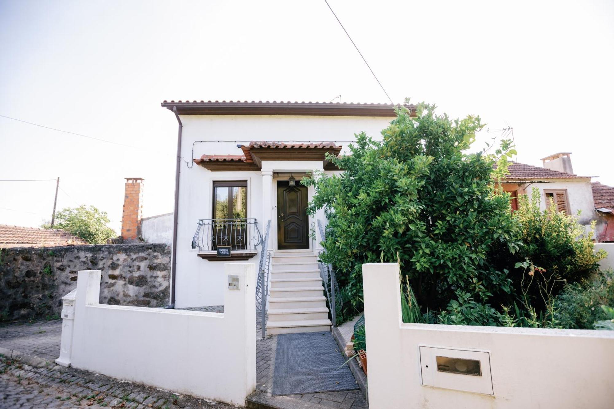R3 - Guesthouse Travessa Da Arieira Aguda (Leiria) Exterior foto